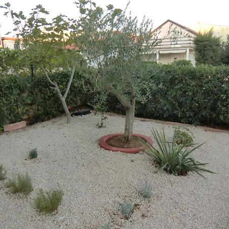 Ferien Haus Evita Auf Insel Vir - Wohnung I Exterior foto